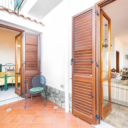 Hébergement de vacances Casa Jasmine With Magnificent Sea View Sorrente